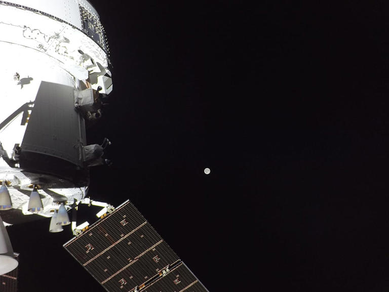 Le foto più spettacolari dalla missione Artemis II della NASA