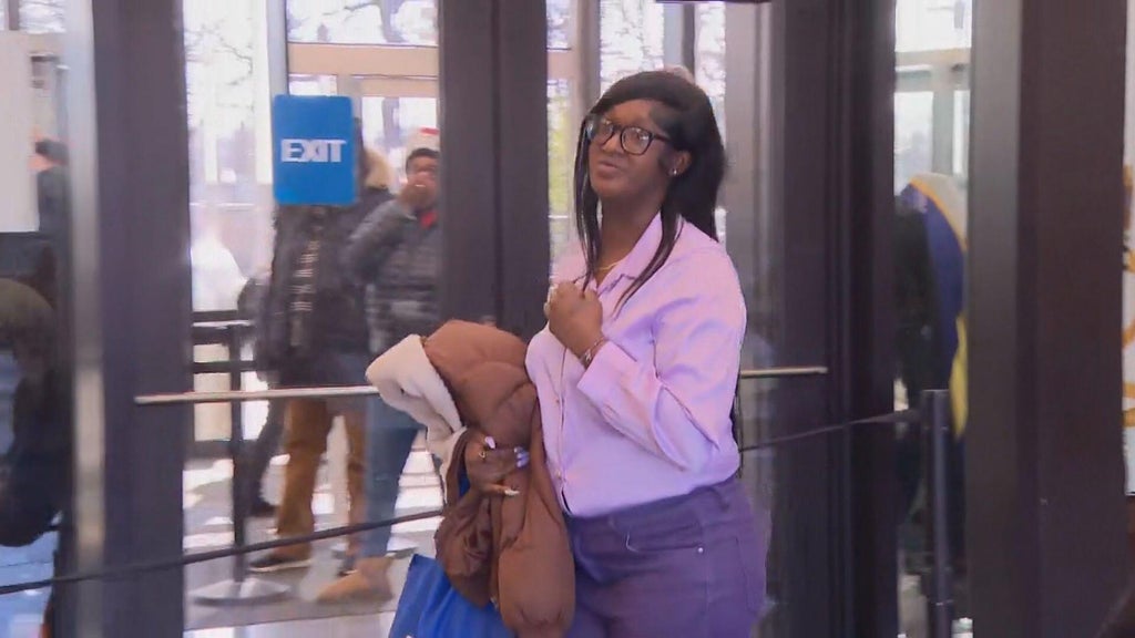 Chicago woman faces August trial, claims self-defense in killing of ...