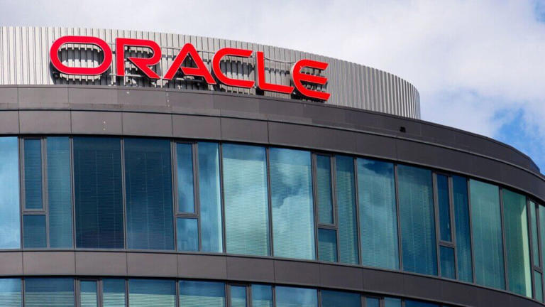 Oracle lays off 30,000 workers via email 'without prior notice' as ...