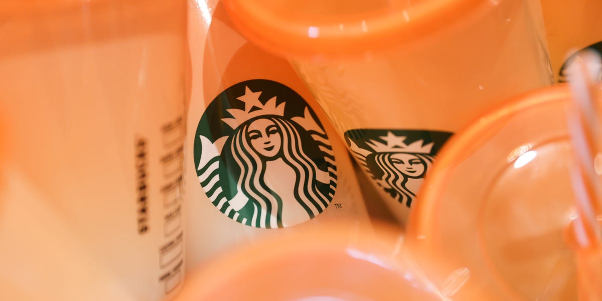 Starbucks now lets you add an energy boost to any refresher—here's how ...