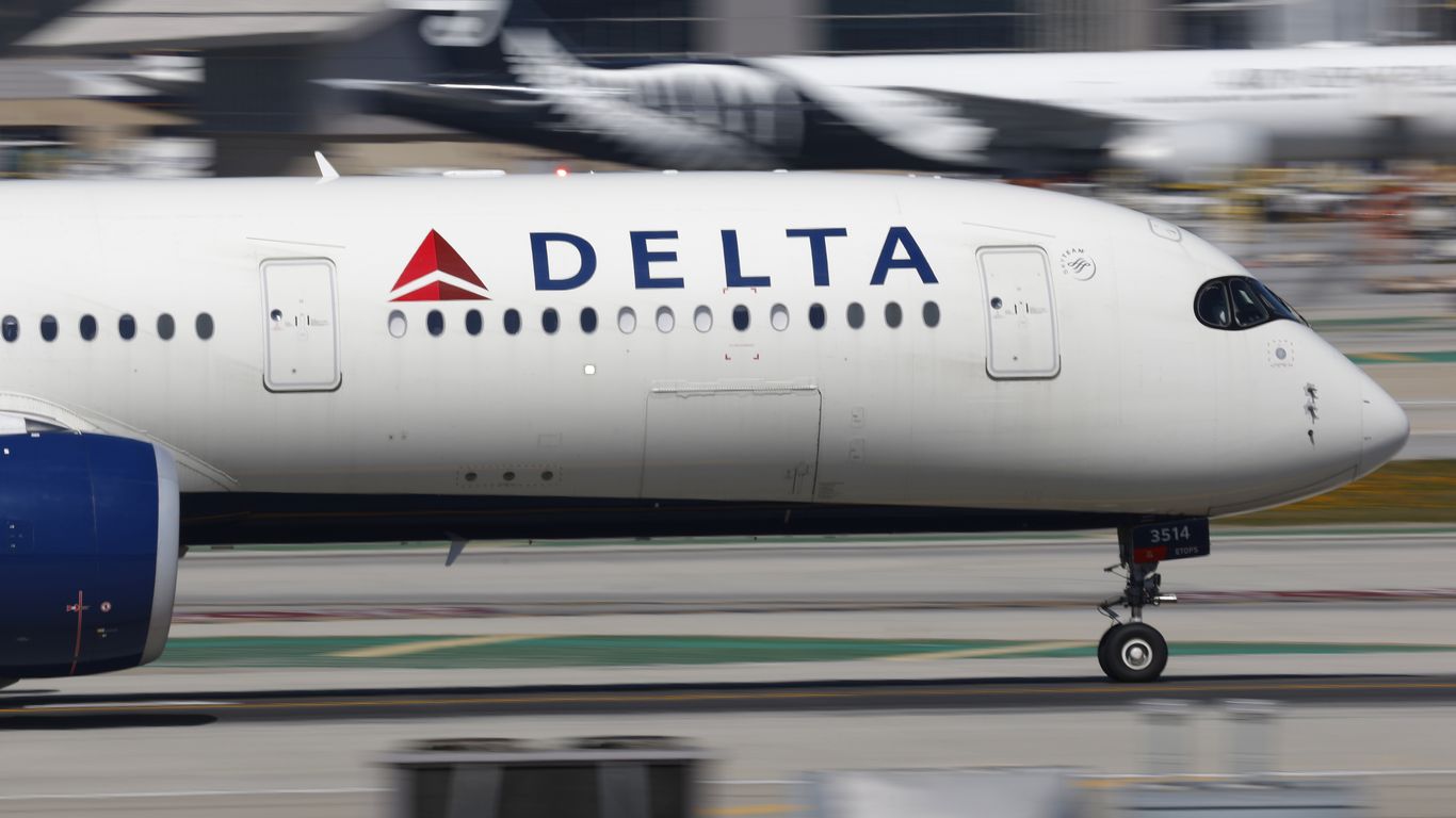 Delta raises checked bag fees to $45 for first bag