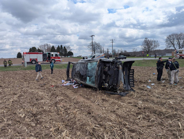Driver seriously hurt, infant safe after rollover crash in Genesee County