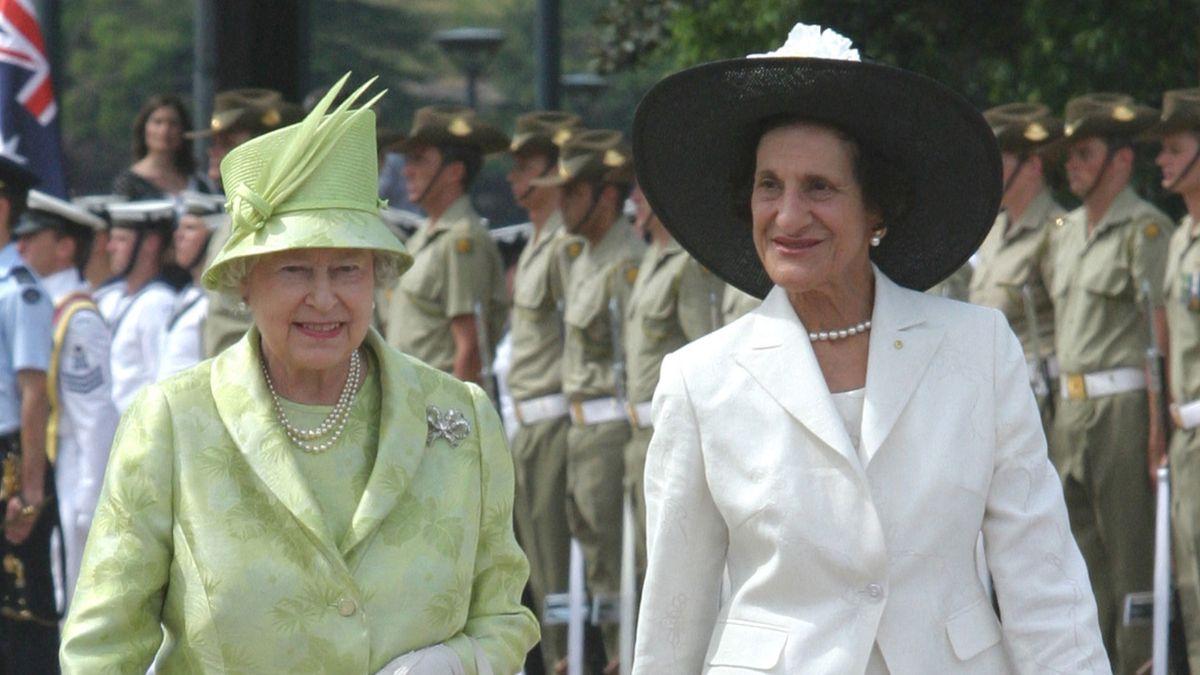Queen Elizabeth's former assistant claims the royals are a 'normal ...