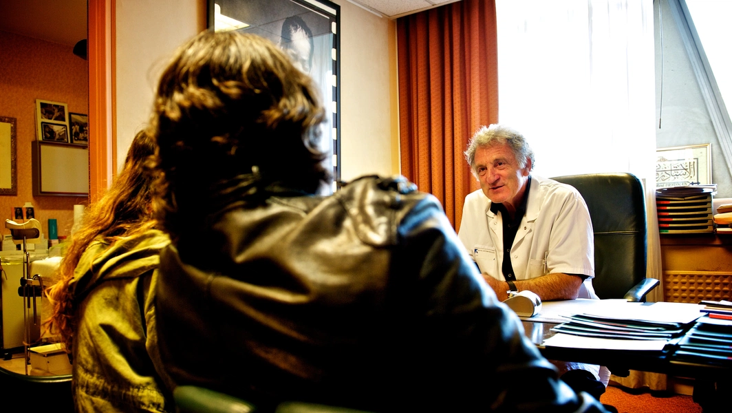 Therapists highlight active listening as key to lasting love