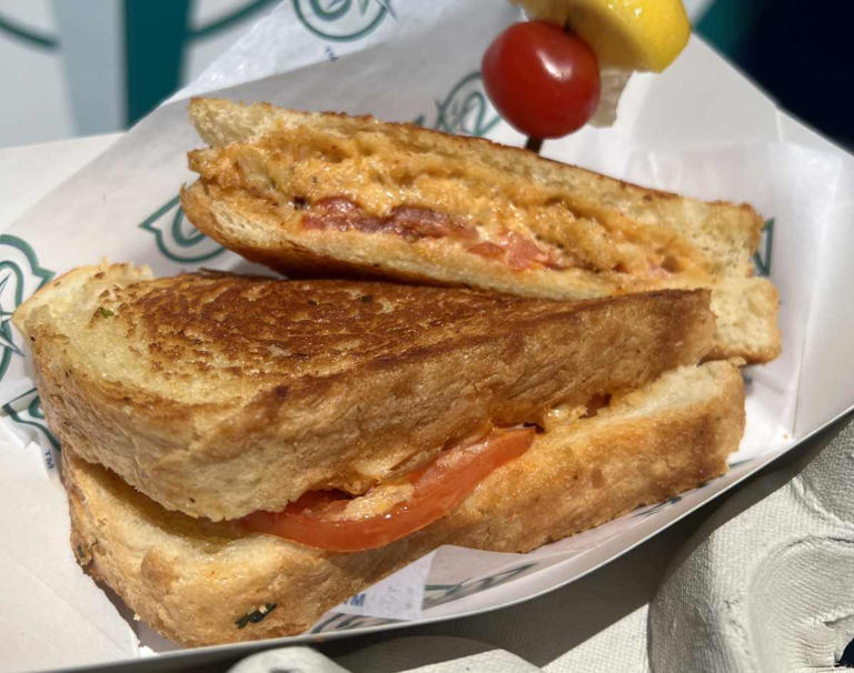 Where to eat at T-Mobile Park
