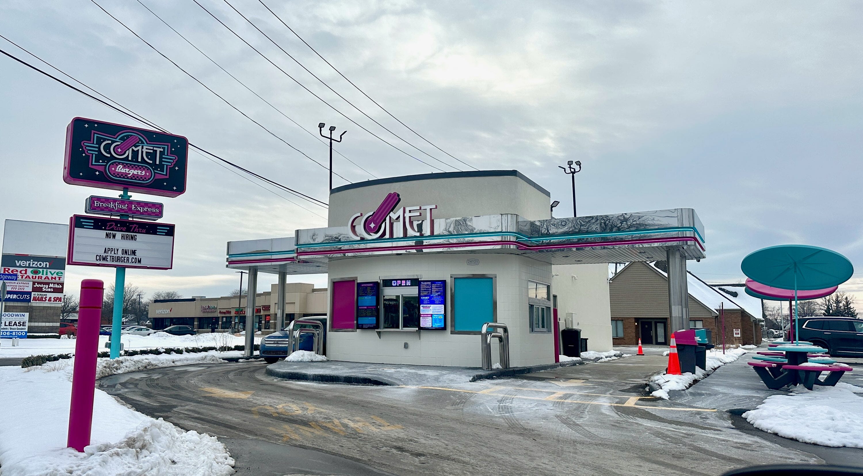 Comet Burger closes its St. Clair Shores drive-thru after a year