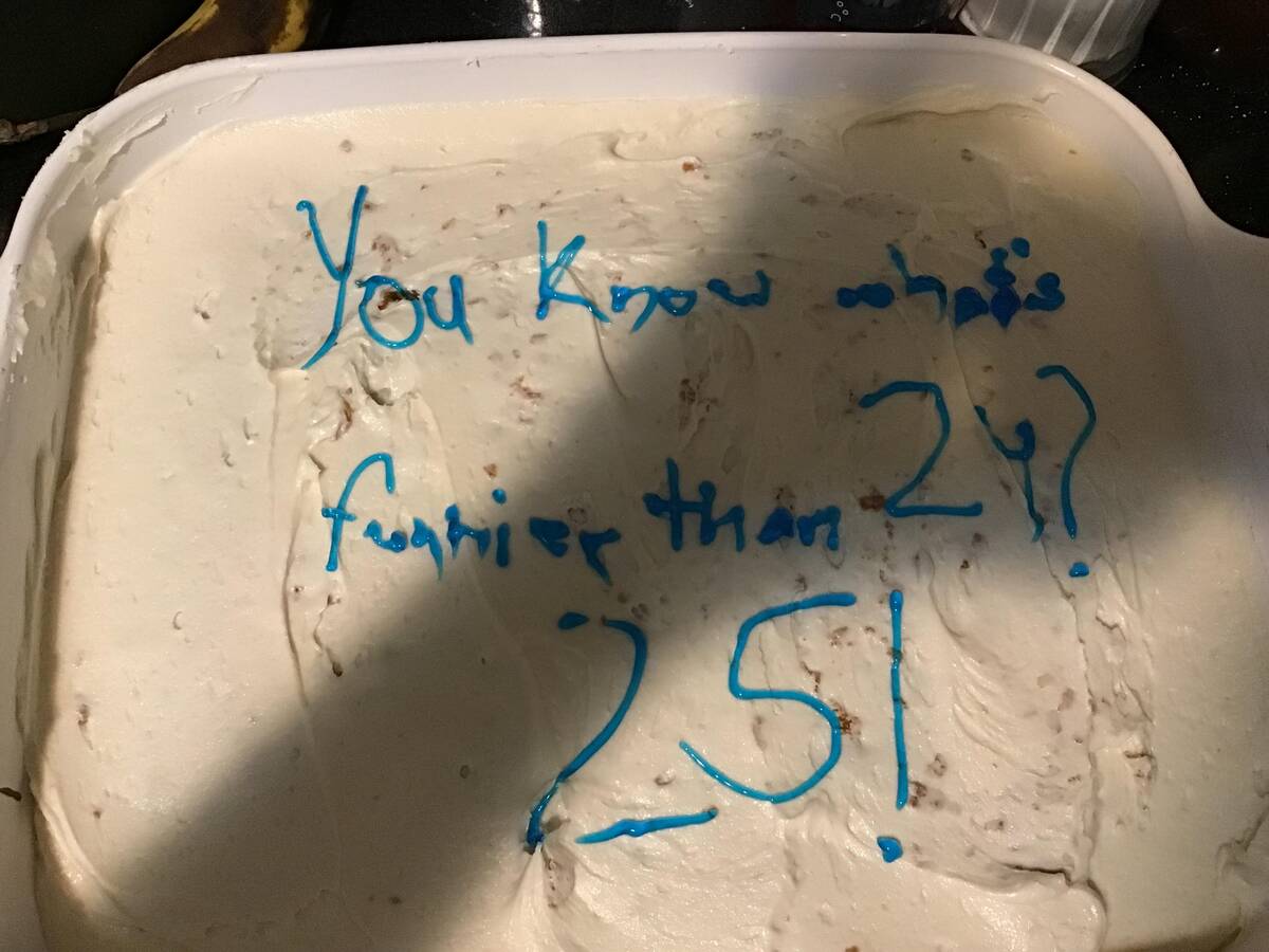 Photos of cake fails that missed the sweet spot