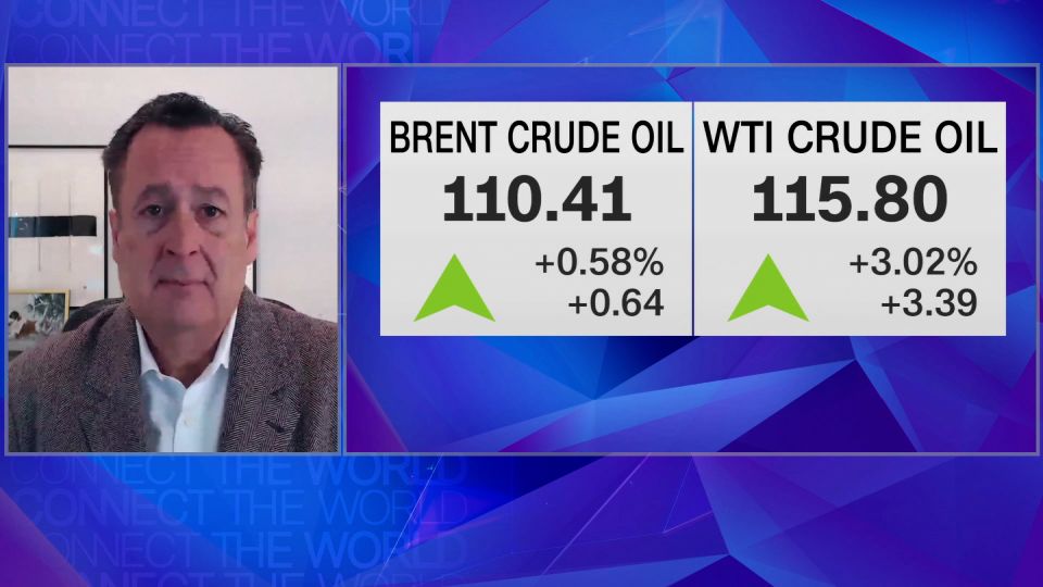 Oil prices remain high as Trump threatens Iran over Hormuz