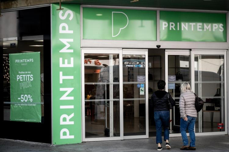 « Les activités du magasin vont cesser » : situé dans le centre Alma à ...