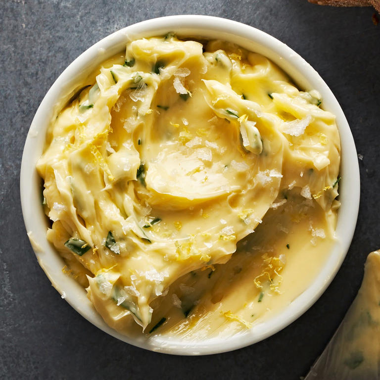 I Always Keep A Batch Of This Garlic Butter On Hand—Make It & You'll ...