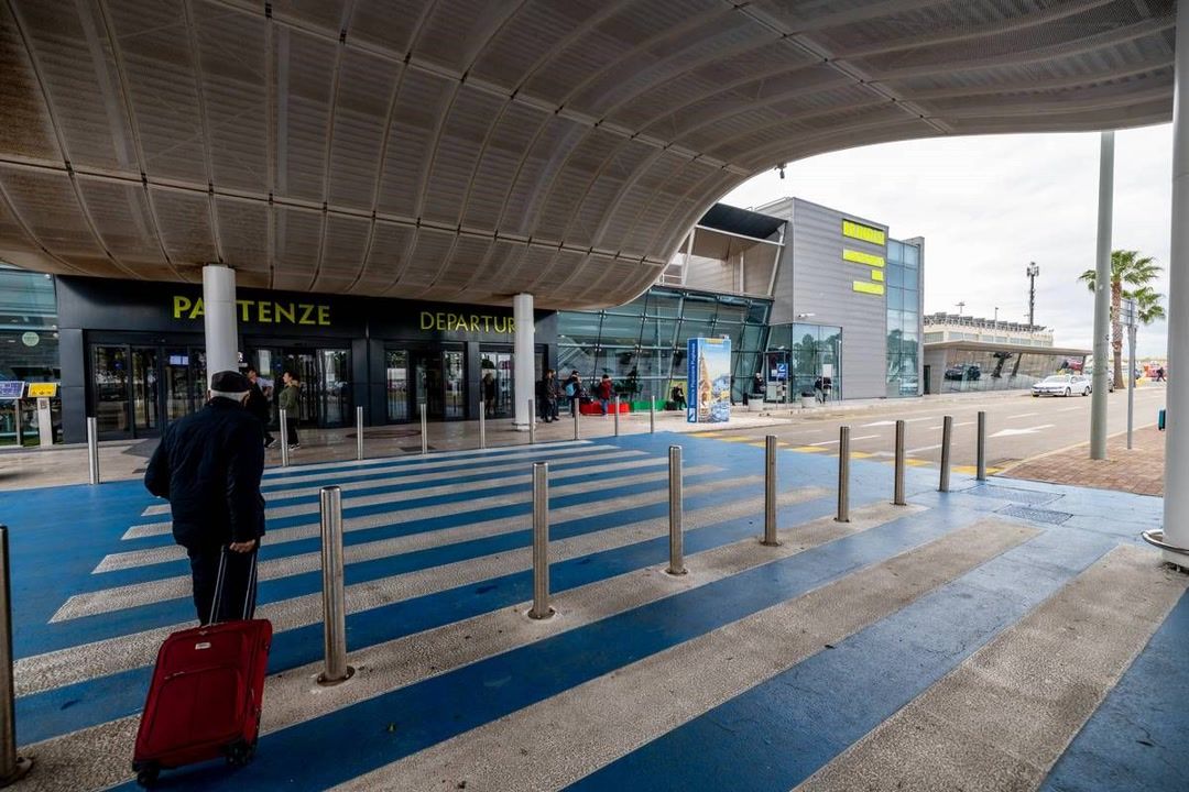 Brindisi Airport fuel shortage triggers Italy disruption