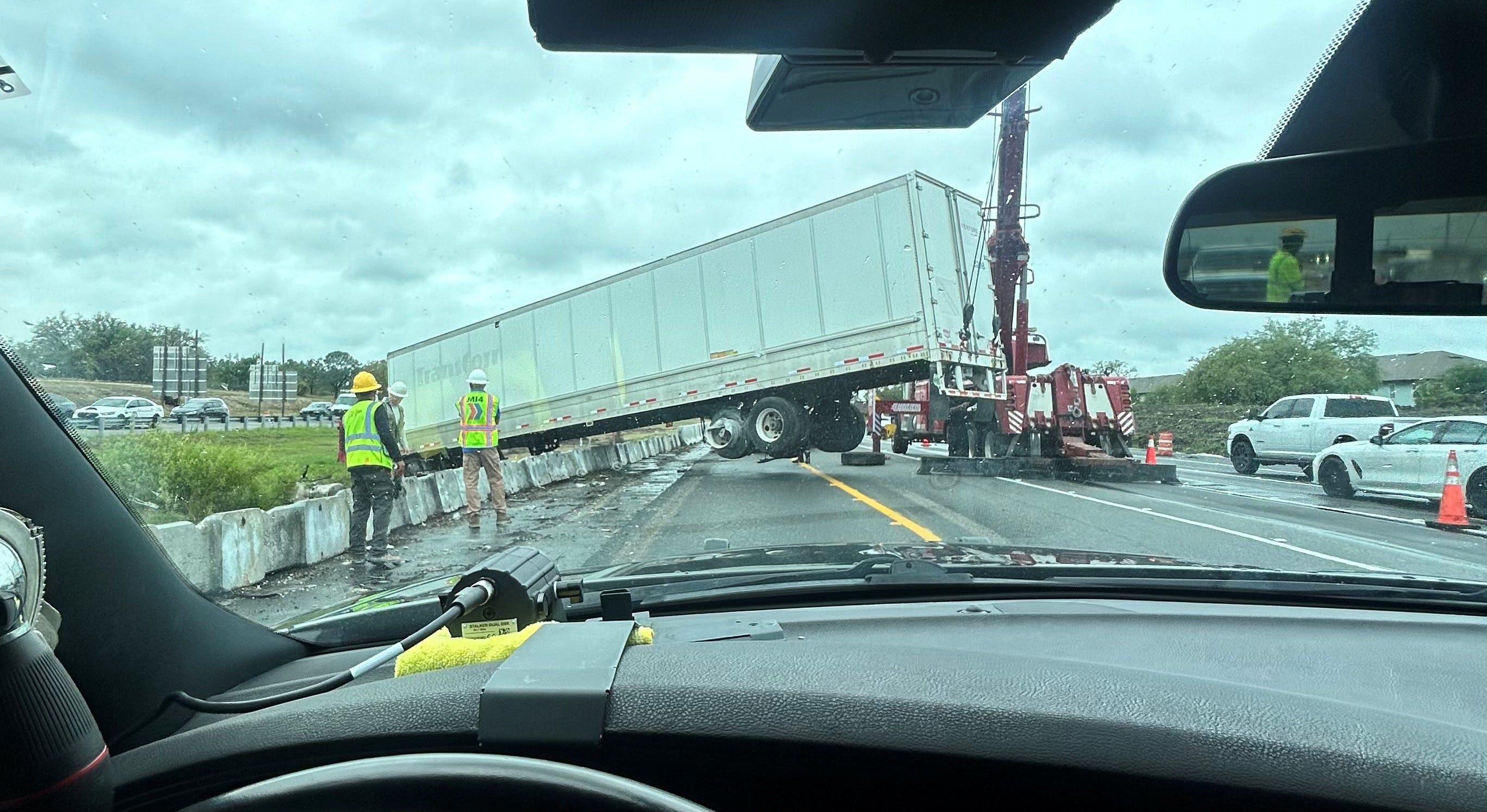 Truck accident locked down traffic on westbound I-4 in Polk County