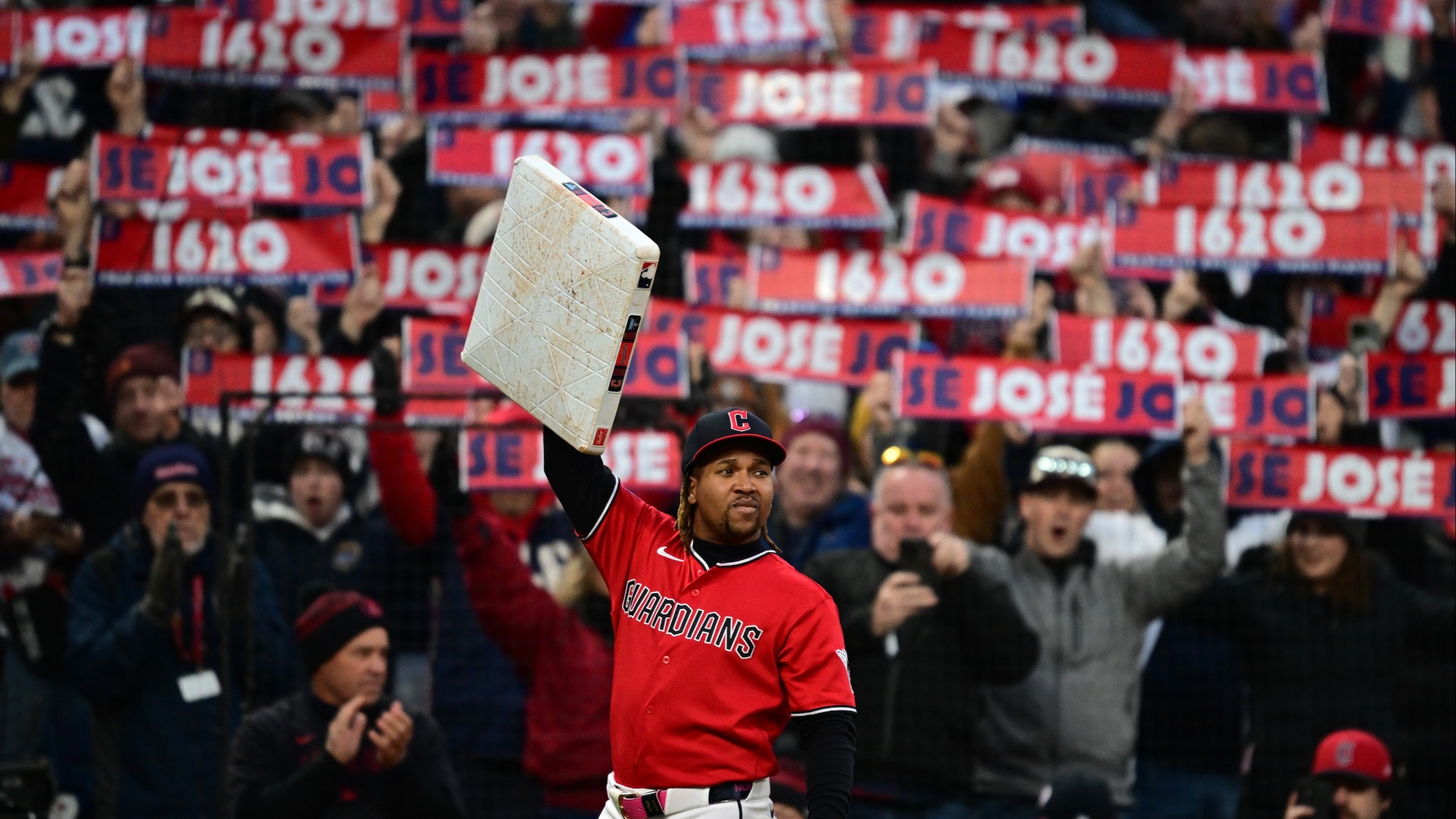 Jose Ramirez sets record with the Cleveland Guardians