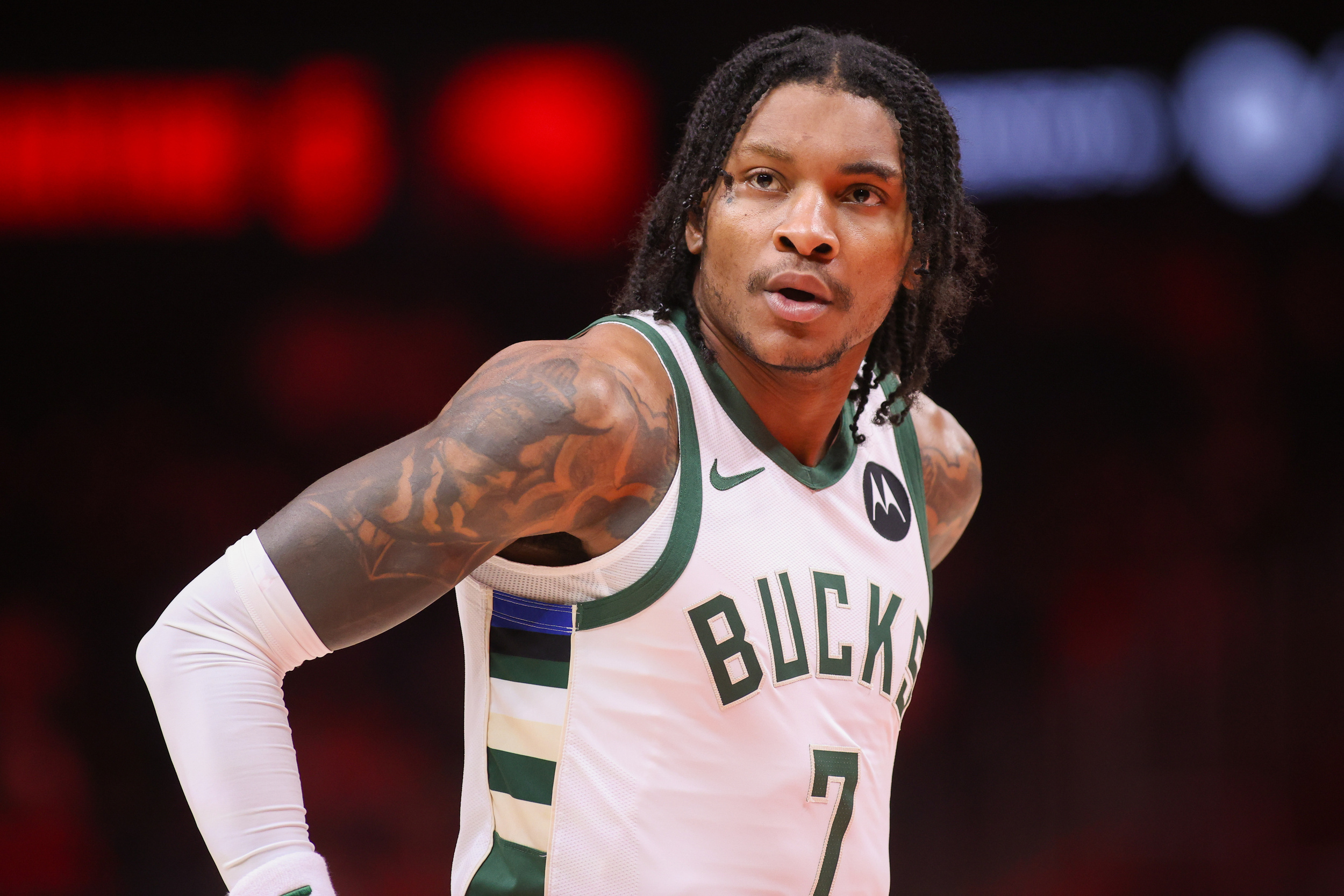 Bucks guard Kevin Porter Jr. undergoes knee surgery