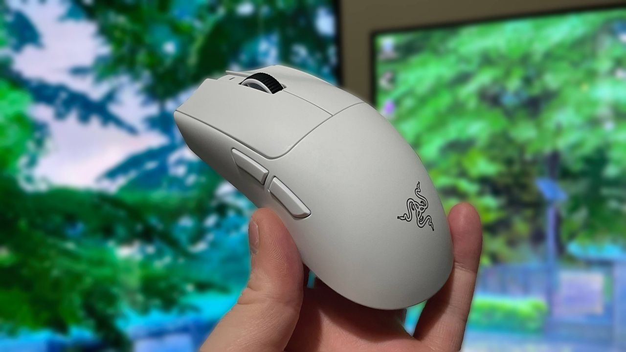 Razer Viper V4 Pro earns top marks for design and performance