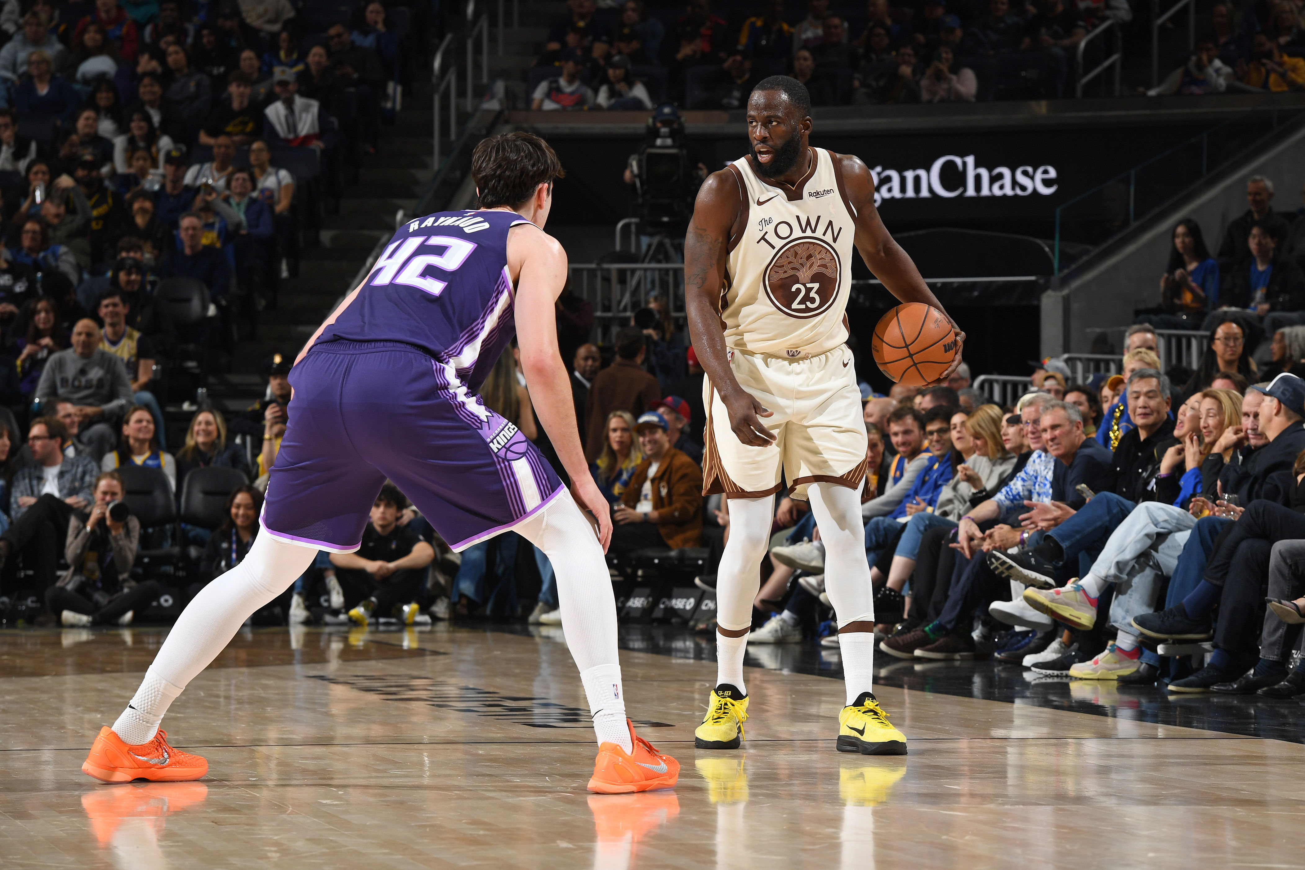 Rival report: Kings' financial situation hamstringing moves