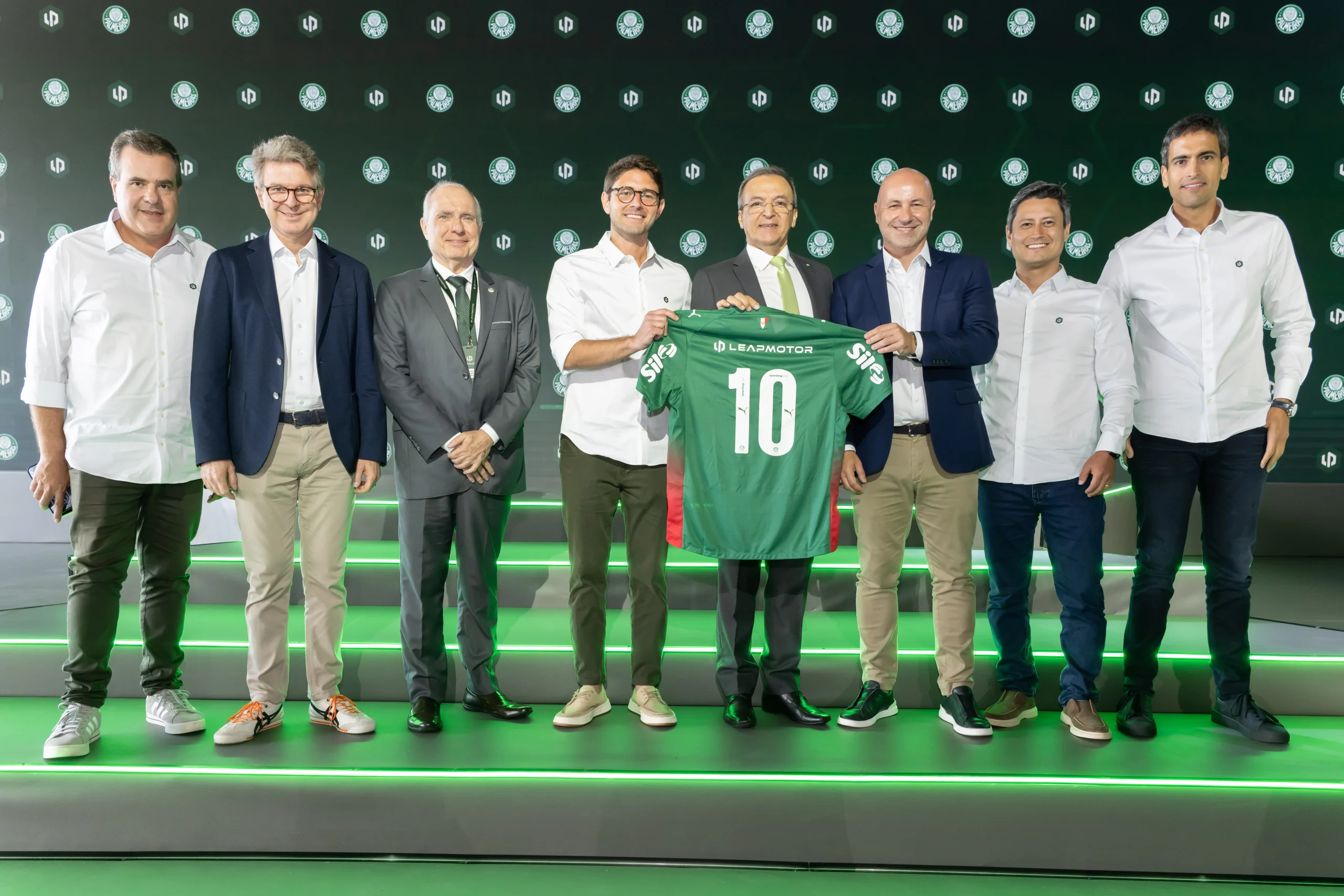 Leapmotor cierra el patrocinio con Palmeiras hasta 2028; su debut será ...