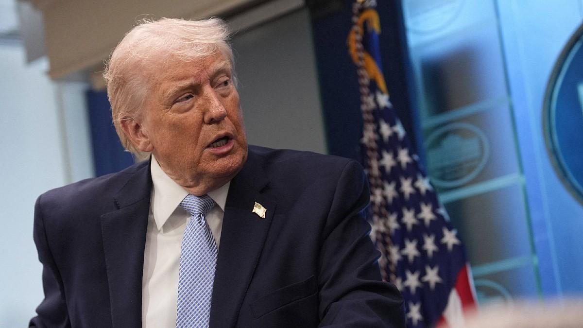 Donald Trump lashes out at reporter during press conference: 'You're fake!'