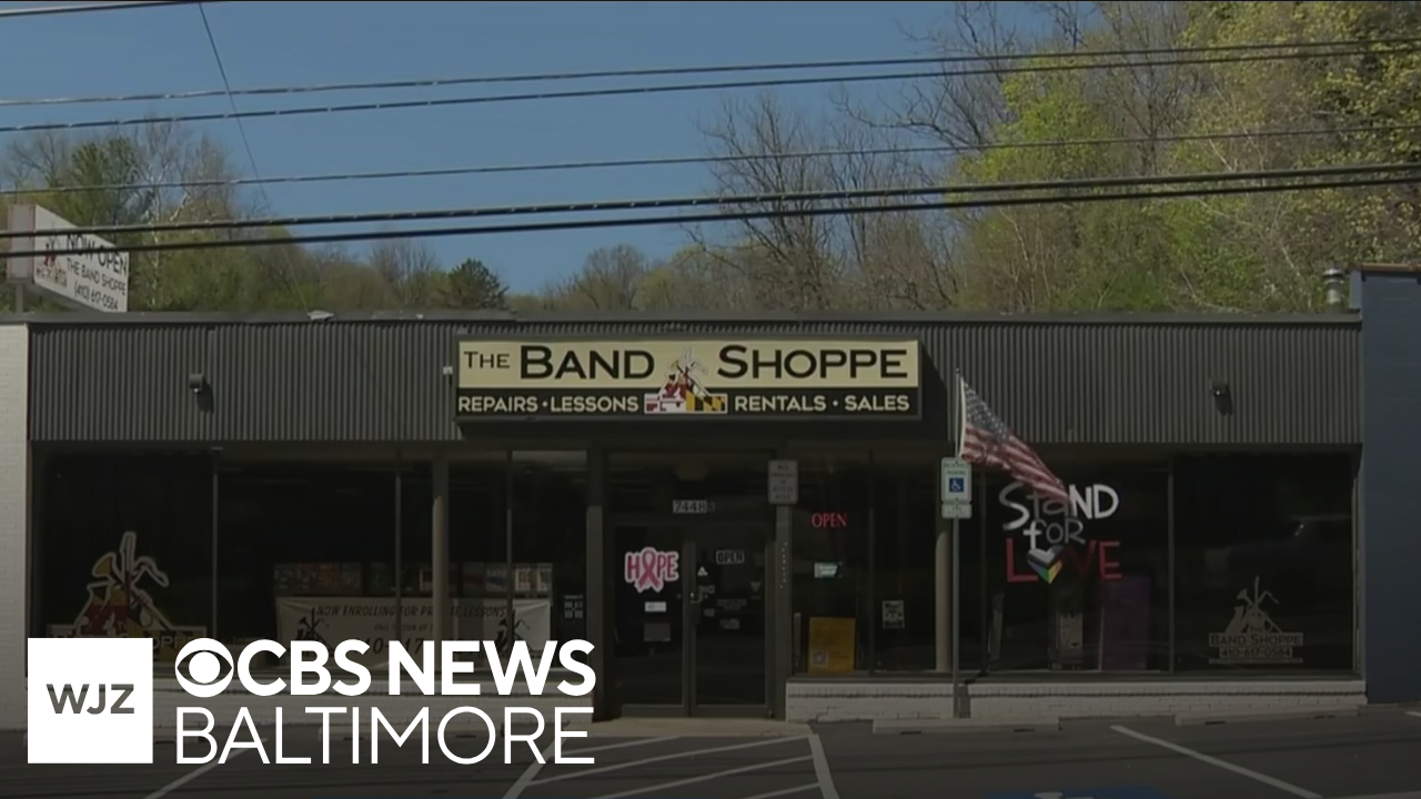 Police search for suspects who stole $30,000 worth of instruments from ...