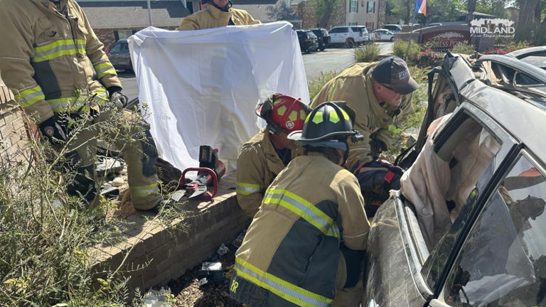 Midland fire crews rescue trapped driver after head-on crash