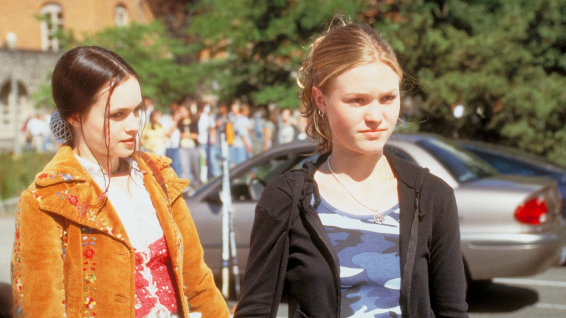 10 things I hate about you's most shocking secrets from the set