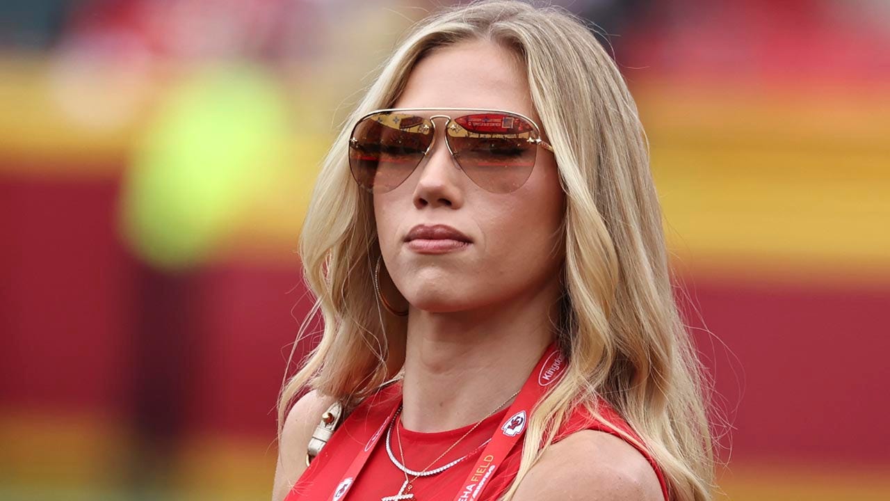 Chiefs heiress Gracie Hunt announces engagement to son of team
