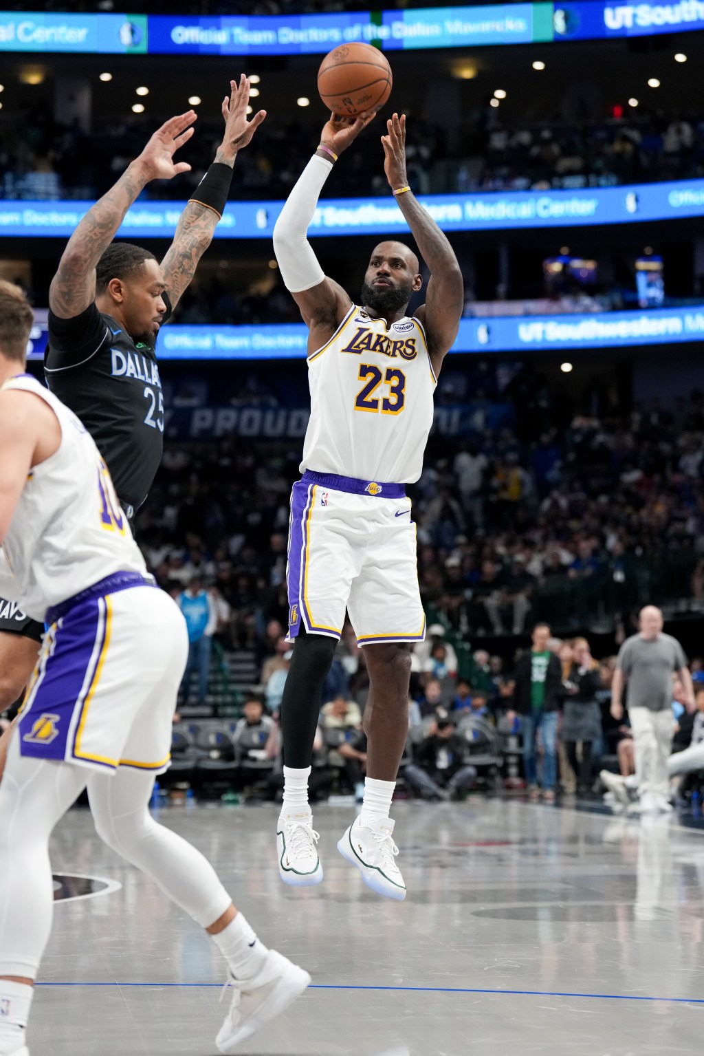 Is LeBron James less interested in a return to the Cavaliers than we ...