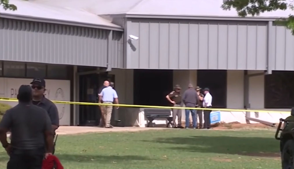 Principal shot in Oklahoma high school lobby