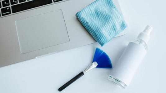 How To Clean Your Computer's USB Ports The Right Way