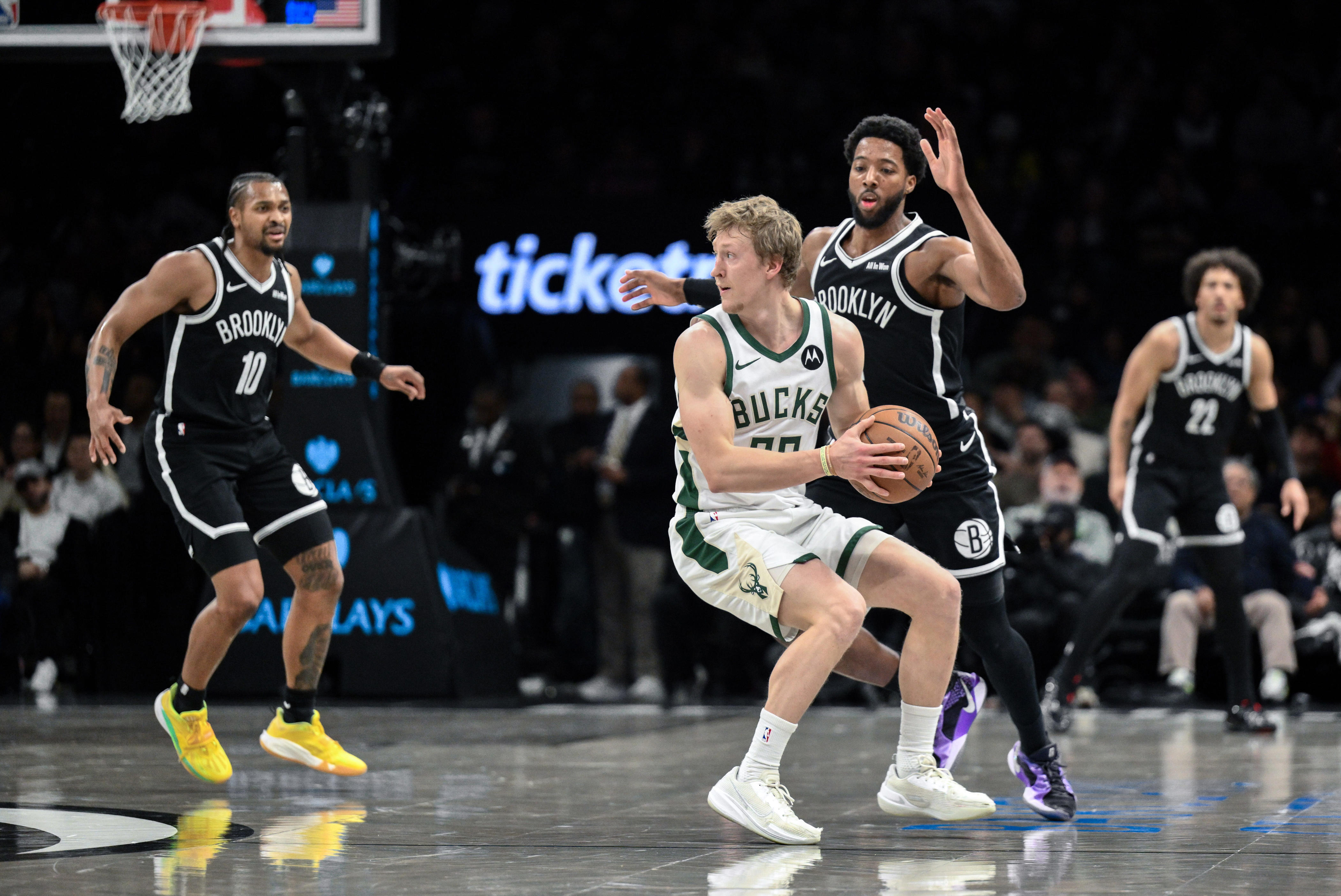 Short-handed Milwaukee Bucks fall 96-90 to the Brooklyn Nets