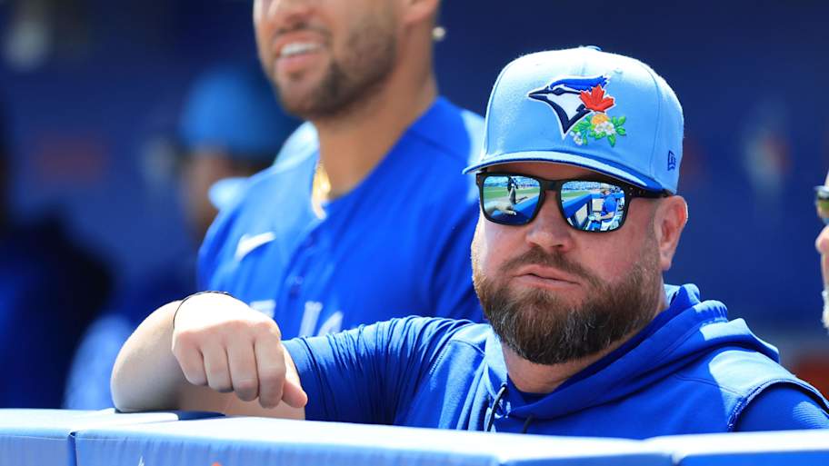John Schneider ejected as Blue Jays continue to struggle vs Dodgers