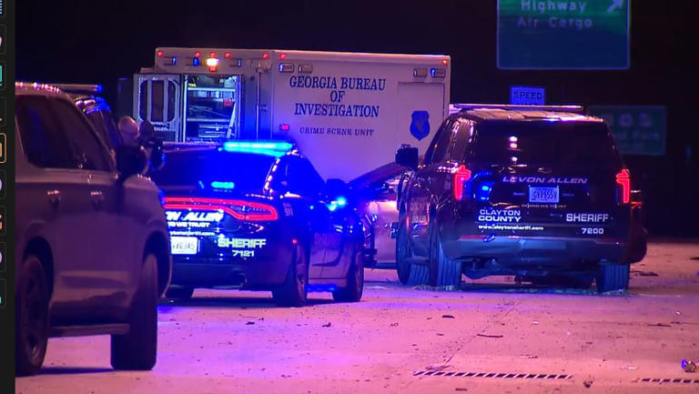 Armed robbery suspect shot by deputies, 3 more arrested after chase ...