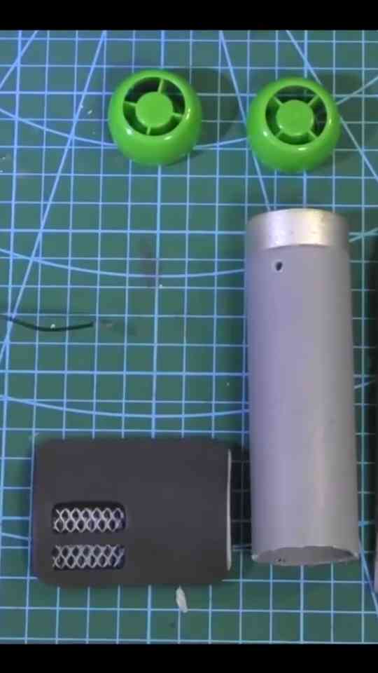 How to build a GONK droid storage bin Star Wars DIY secrets