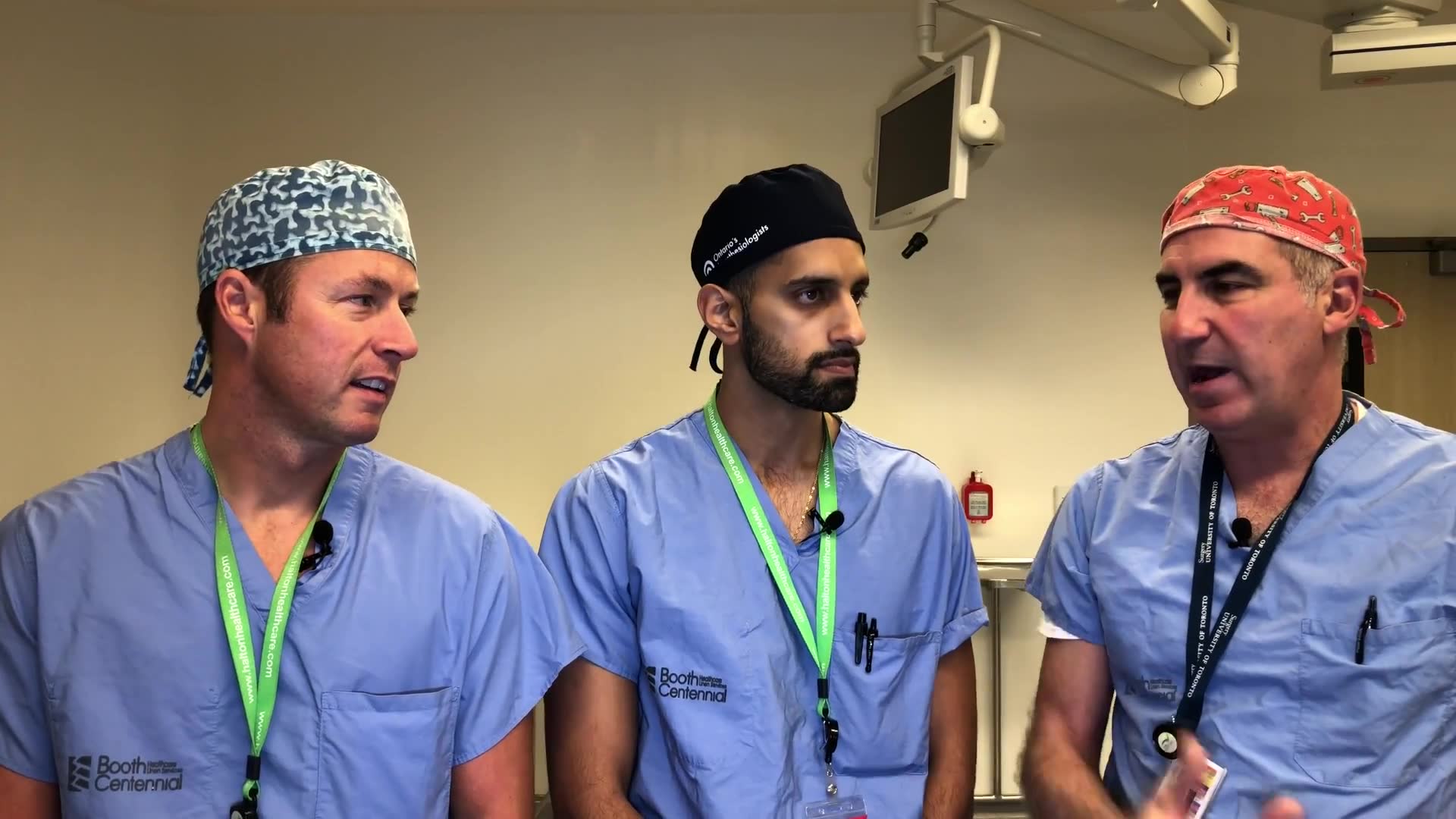 Spinal injected into spine by anesthesiologist before total knee ...