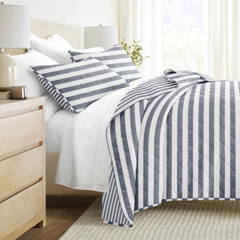 Save 40% on Target's cozy reversible quilt set perfect for spring and ...