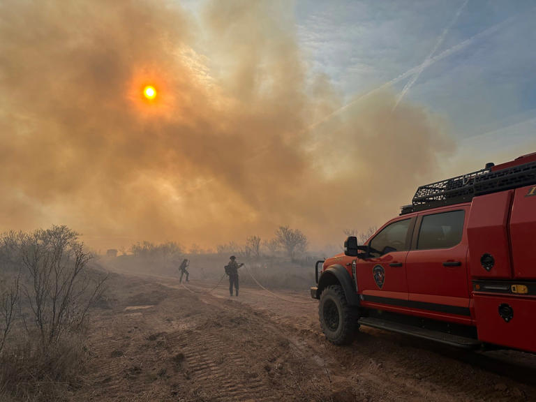 Wildfire burns estimated 1,000 acres in Potter County