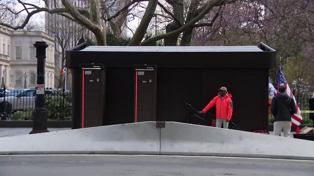 First-of-its-kind Deliverista hub opens outside of NYC Hall. Here's what it provides