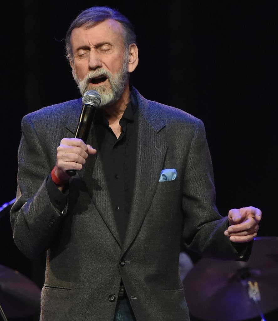 Country legend Ray Stevens suffers broken neck in horrible fall days ...