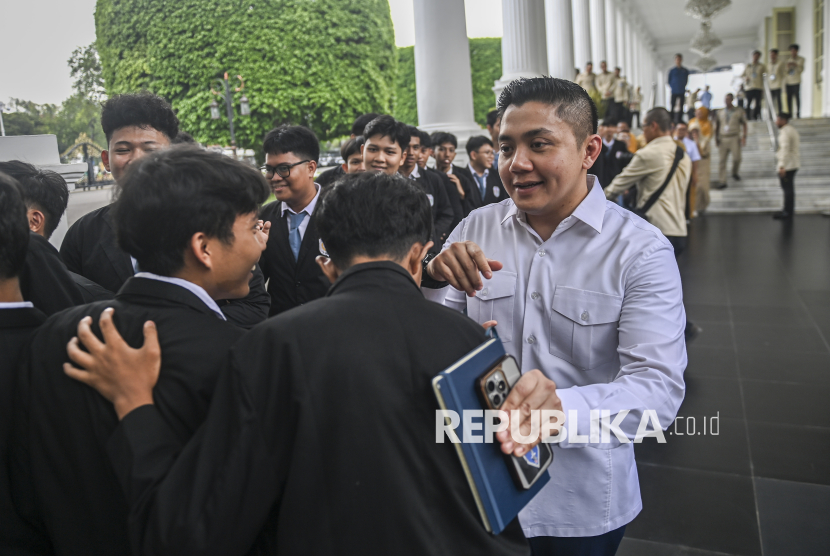 Respons pernyataan Saiful Mujani, Seskab Teddy: Presiden fokus urus hal ...