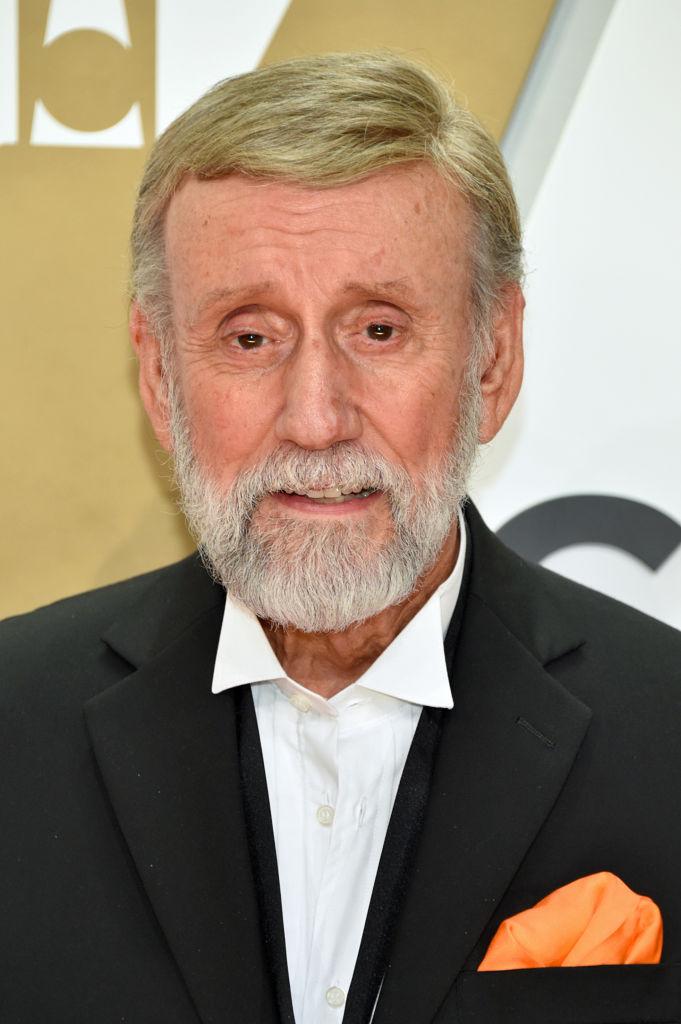 Sänger Ray Stevens brach sich das Genick