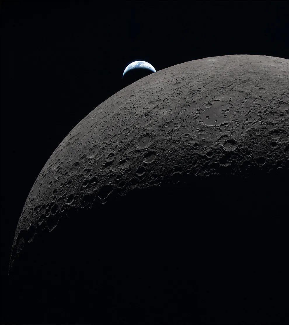 Meteor flashes, floating dust, and colors: Artemis 2 astronauts reveal ...