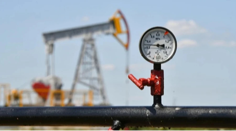 Oil prices plunge after US announces ceasefire with Iran<br><br>