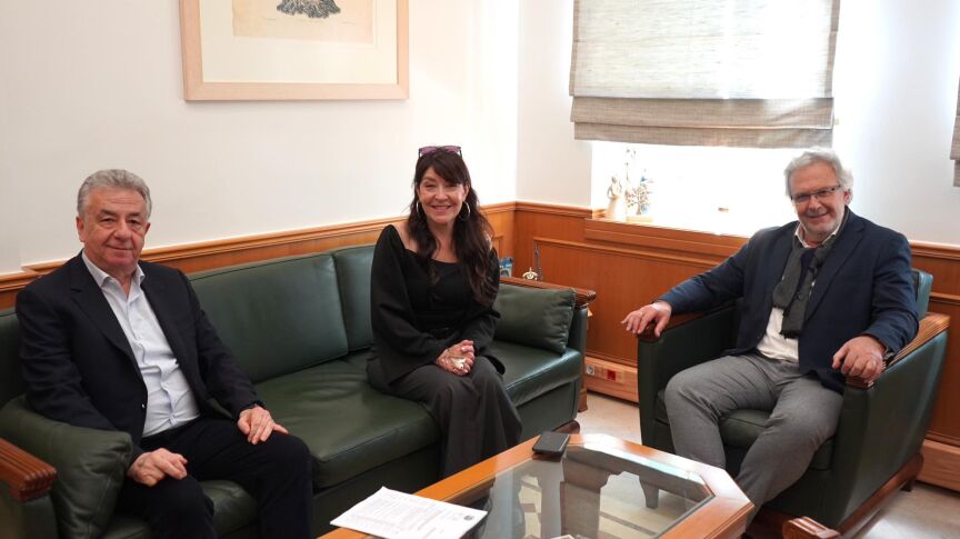 Σύσκεψη περιφερειάρχη Κρήτης και δημάρχου Σητείας για τον σχεδιασμό έργων