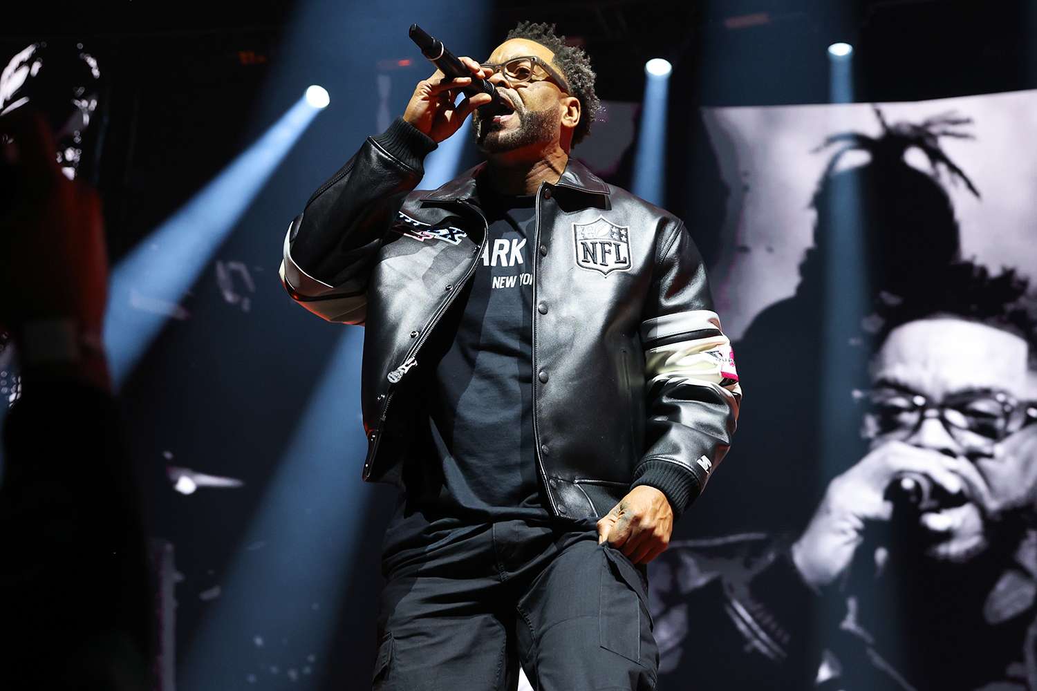 Method Man calls out promoters for saying 'all living members' of Wu ...