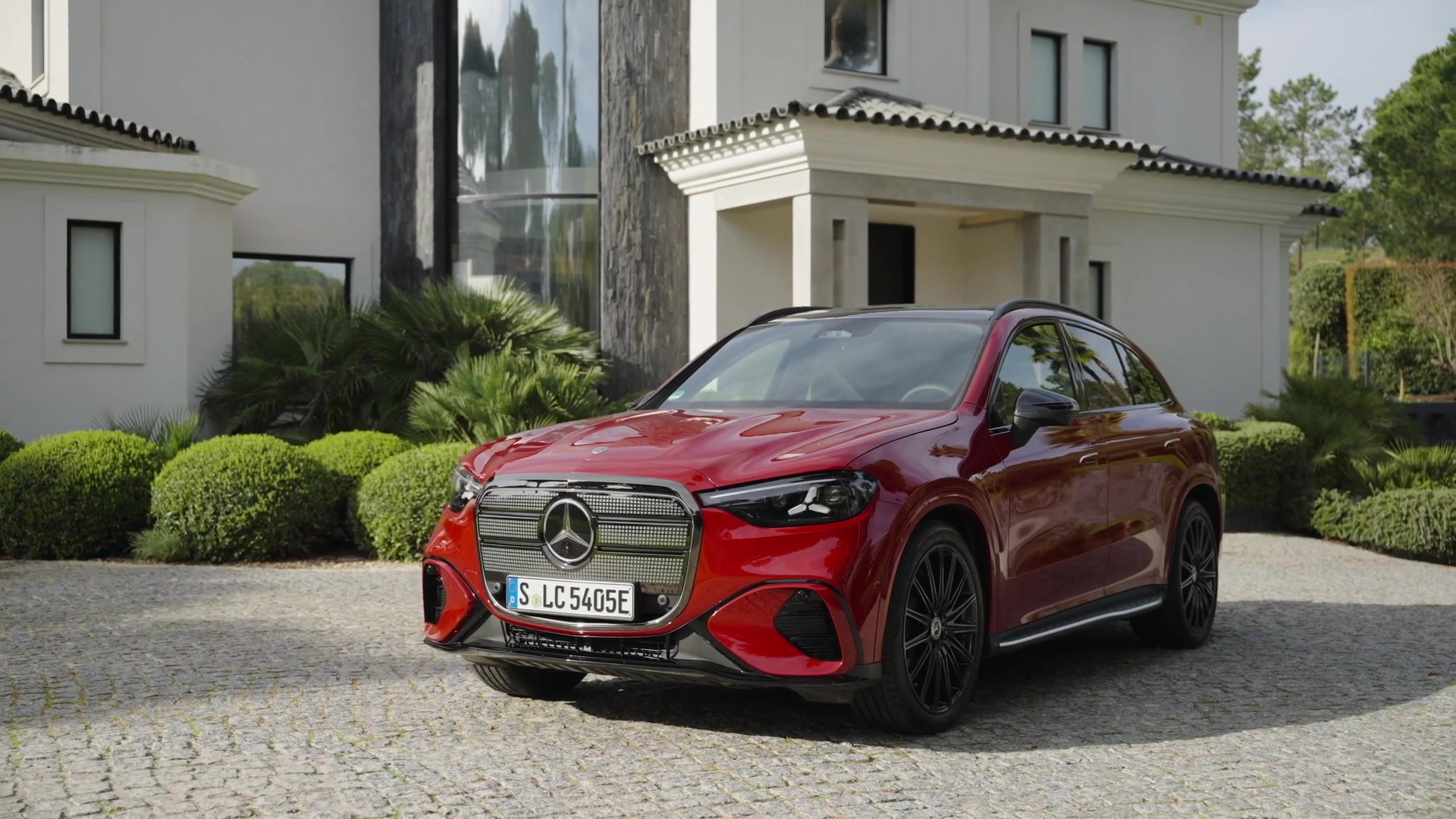 Der neue Mercedes-Benz GLC – heller und effizienter – DIGITAL LIGHT mit ...