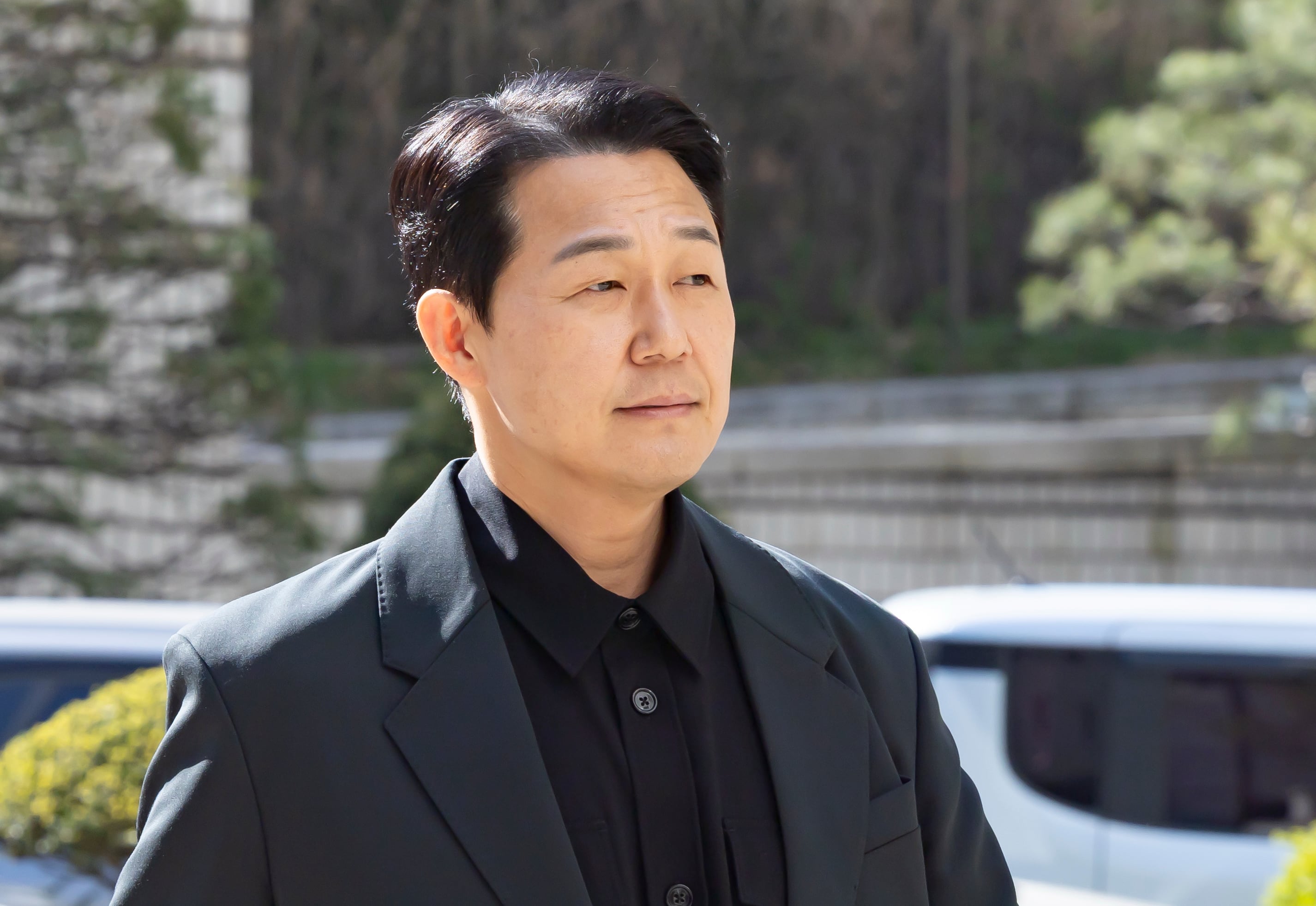 Actor Park Sung-woong denies knowing Lim Seong-geun in court