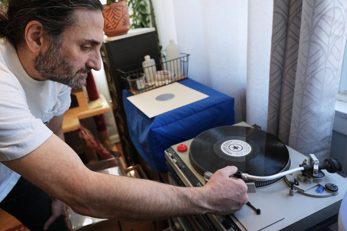 Fan’s recordings of 10,000 concerts turned into online treasure trove