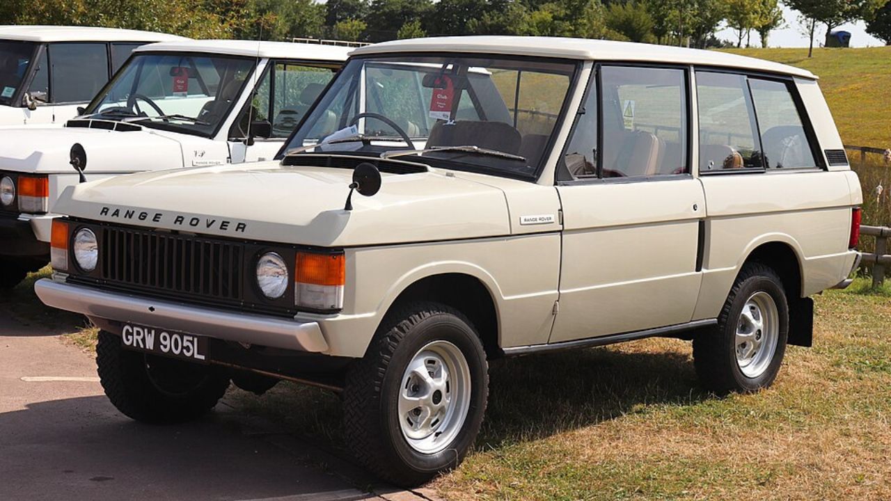 Before luxury SUVs, the 1970 Range Rover changed what off-road vehicles ...