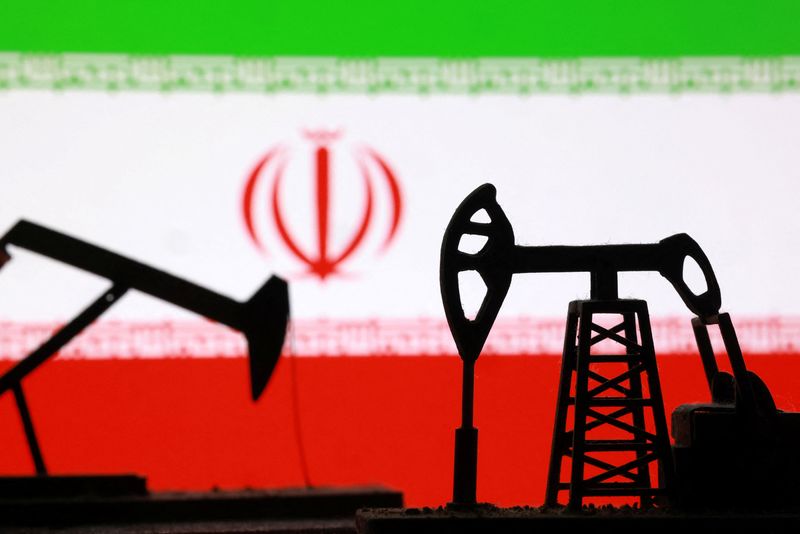 India set to get first Iranian oil cargo in 7 years, tracking data shows