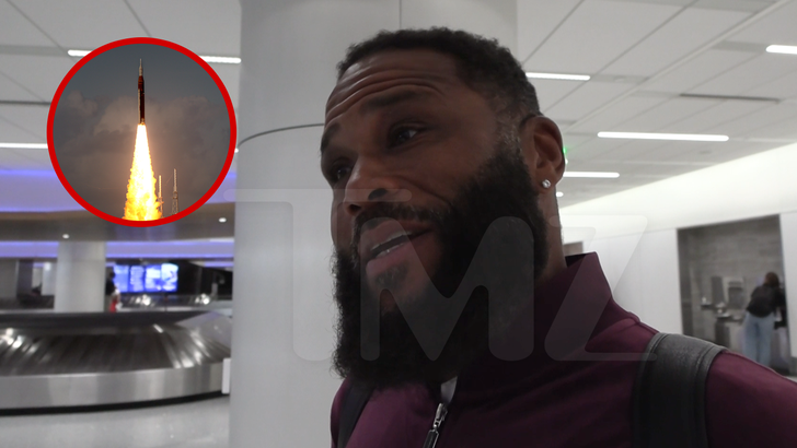 Anthony Anderson Says Moon Mission's Wasting Money, Fix Earth Problems ...